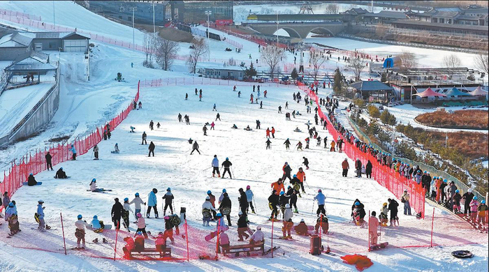 “这里的雪质非常好、雪道很专业”|滑雪场|滑雪|碧麟湾滑雪场|榆林市|陕西省_新浪新闻