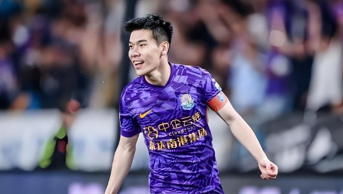 狗子28app下载-于根伟留下的津门虎20号战袍，本赛季迎来新主人，曾是鲁能锋霸